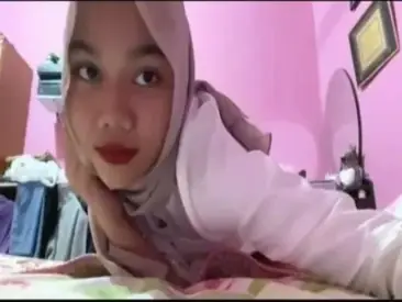 Ukhti Sange Parah Kirim Video Colmek Buat Pacar